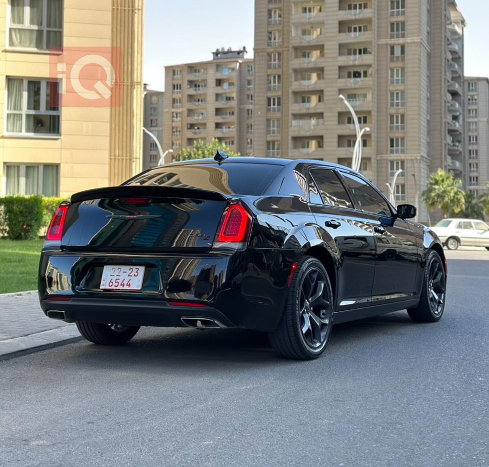 Chrysler 300